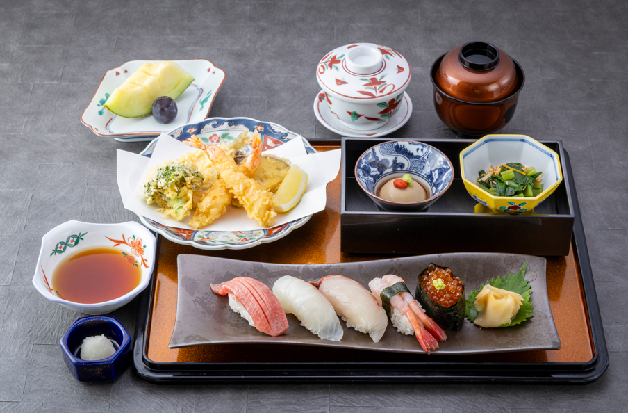 <p>コートヤード・マリオット銀座東武ホテル </p>
<p>B「銀座むらき」むらきセット+ワンドリンク</p>
<p> </p>
<p> </p>